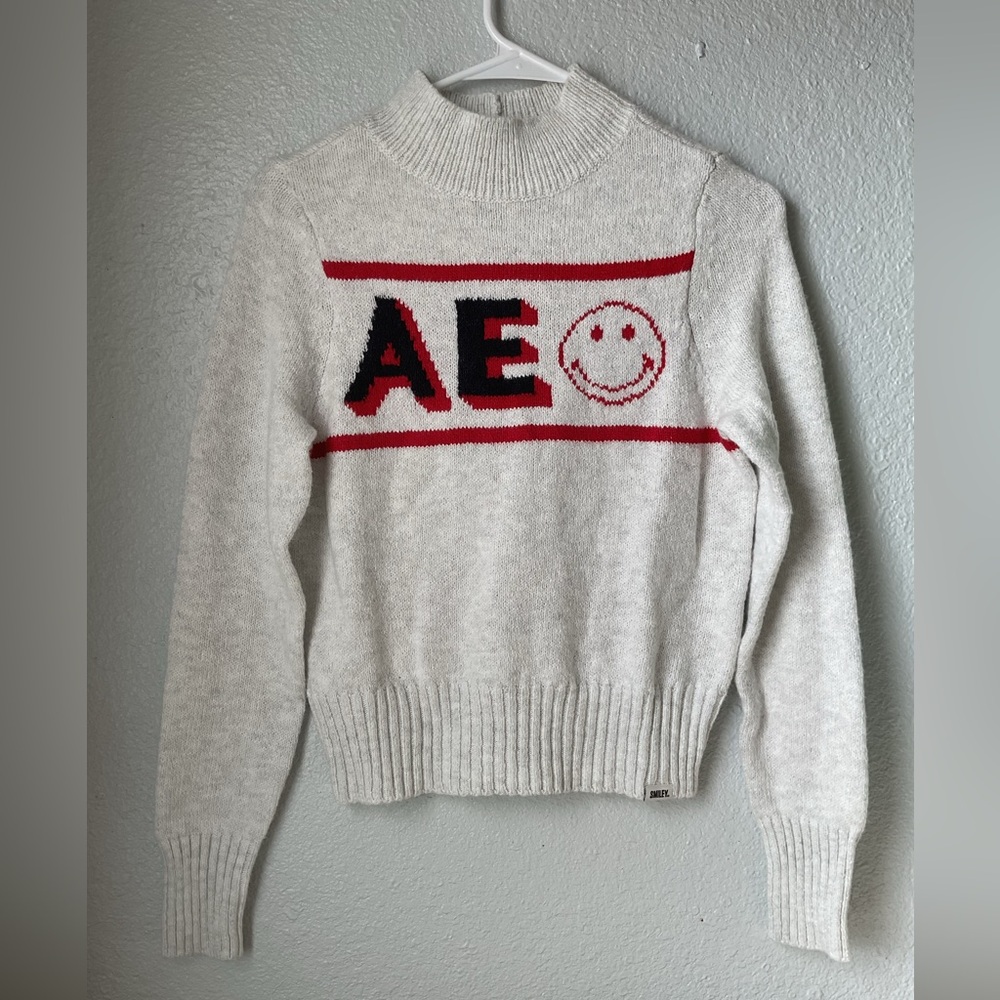 American Eagle Smiley Sweater NWT